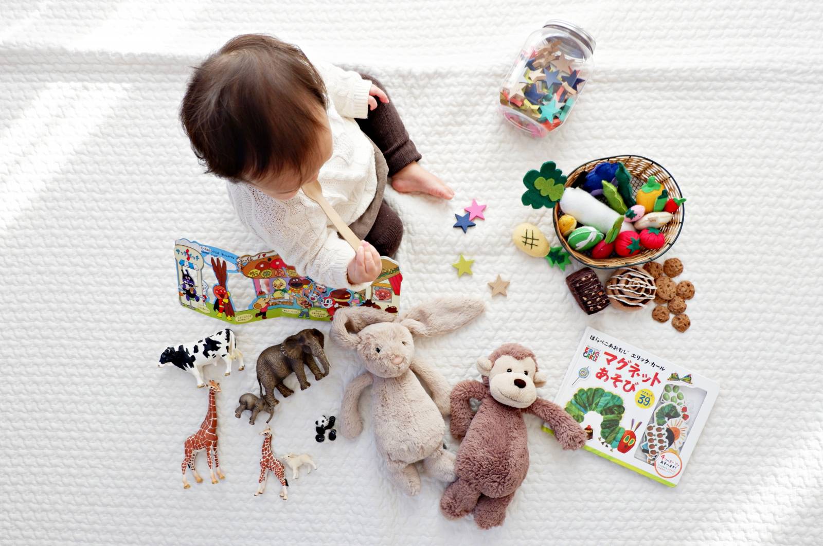 Bientôt parents ? Quelles démarches à effectuer pour inscrire votre enfant en crèche ? Quel est le coût d’une place ? Quand commencer l’inscription ?